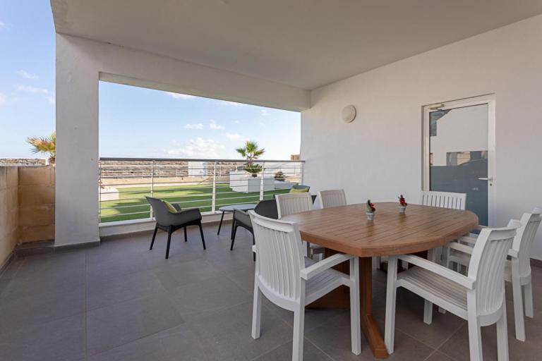 The Sea-Bank Villa Apartments Marsaskala Exterior photo