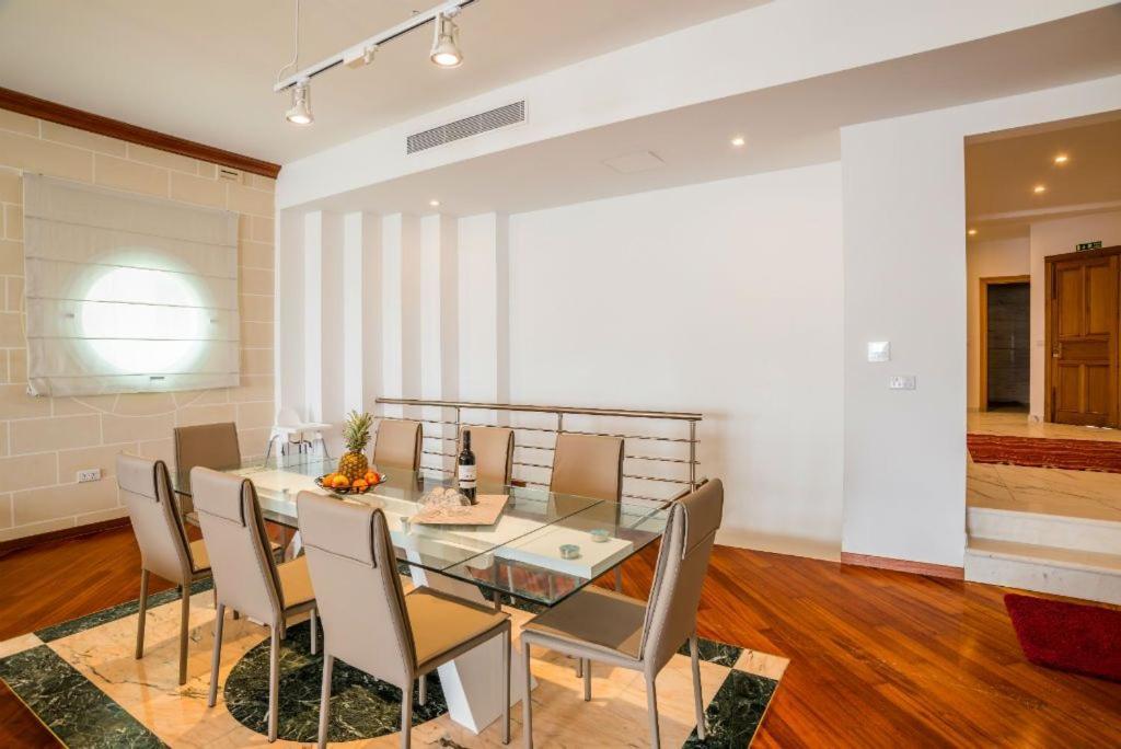The Sea-Bank Villa Apartments Marsaskala Exterior photo
